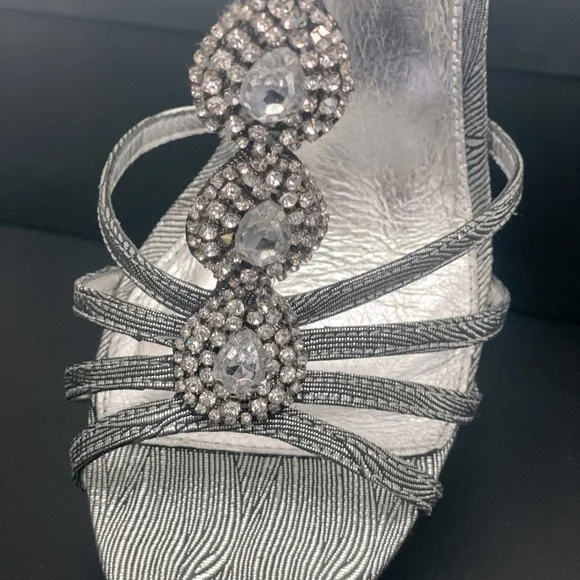 Adrianna Papell heels - Picture 4 of 10